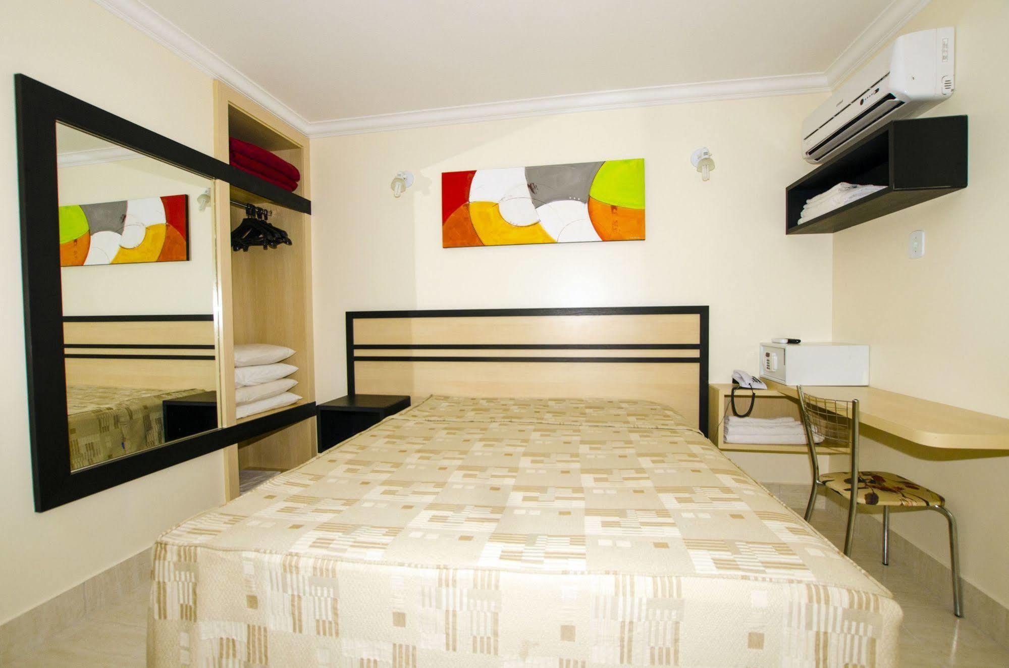 Di Roma Resorts - Reis Imoveis Caldas Novas Exterior photo